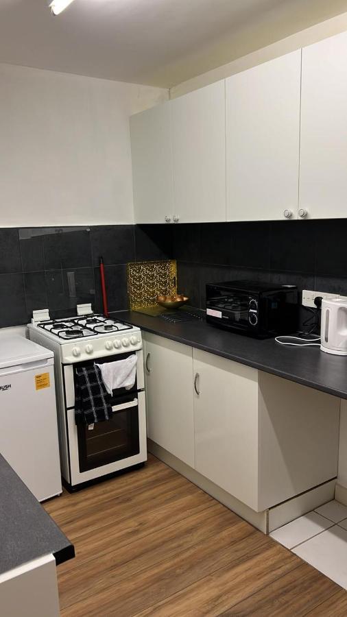 لندن Smalinz Homes Finchley المظهر الخارجي الصورة