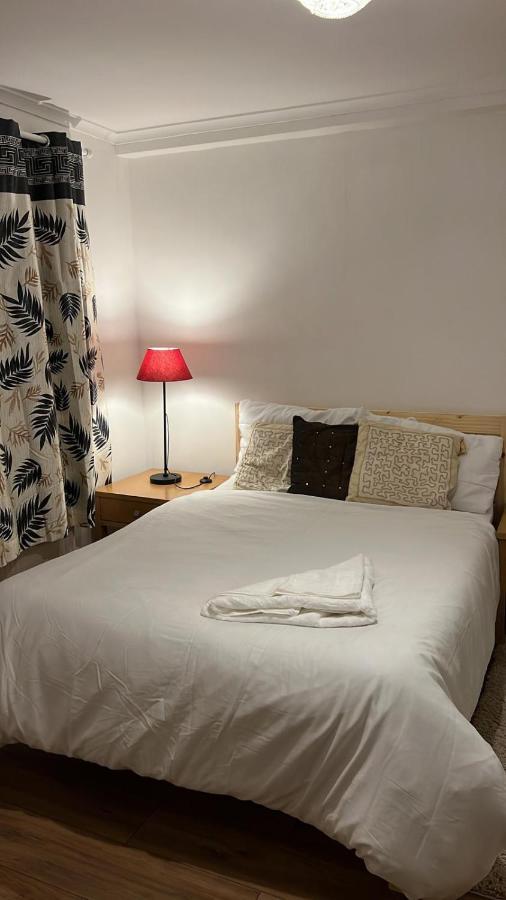 لندن Smalinz Homes Finchley المظهر الخارجي الصورة