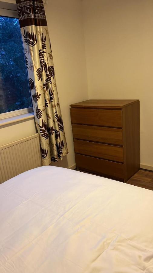 لندن Smalinz Homes Finchley المظهر الخارجي الصورة