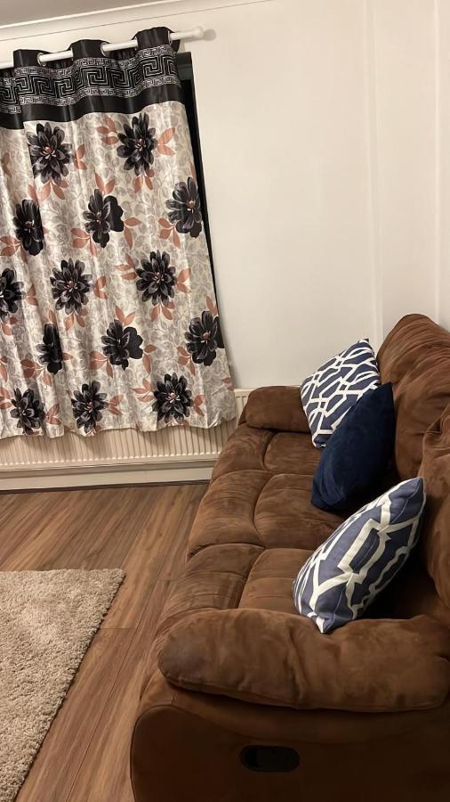 لندن Smalinz Homes Finchley المظهر الخارجي الصورة